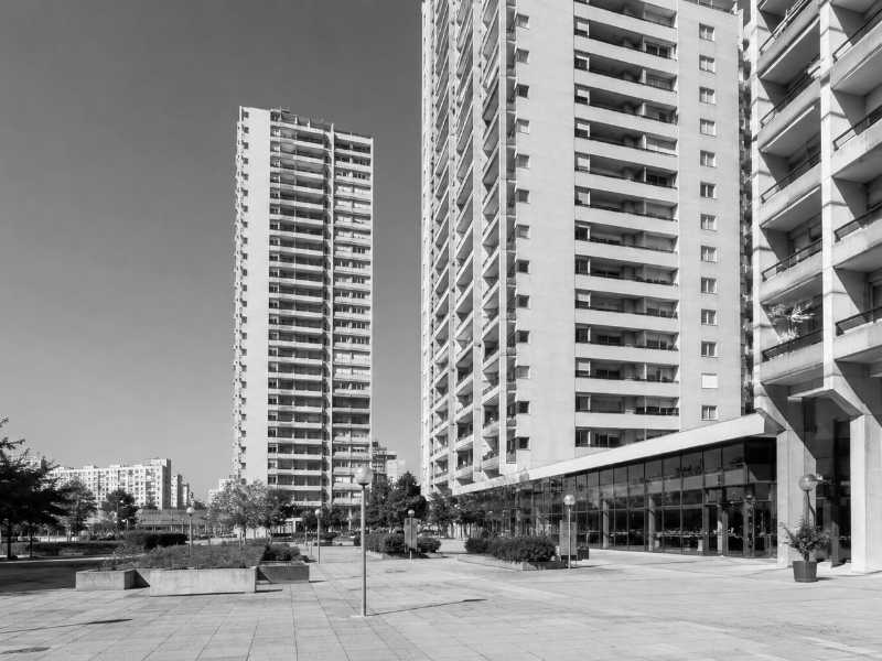 Tours d habitation du 13e arrondissement de Paris et dalle pietonne a franchir pour porter un piano